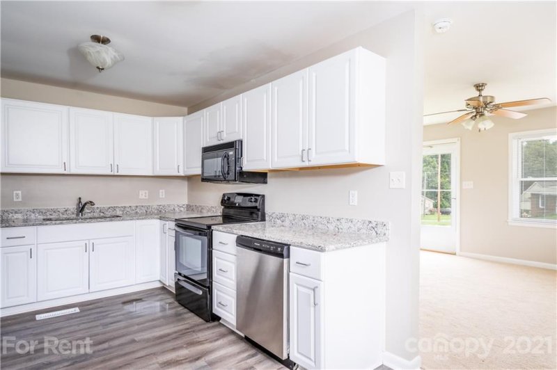 Property image 5 at 206 Mattoon Street, Charlotte, NC 28216