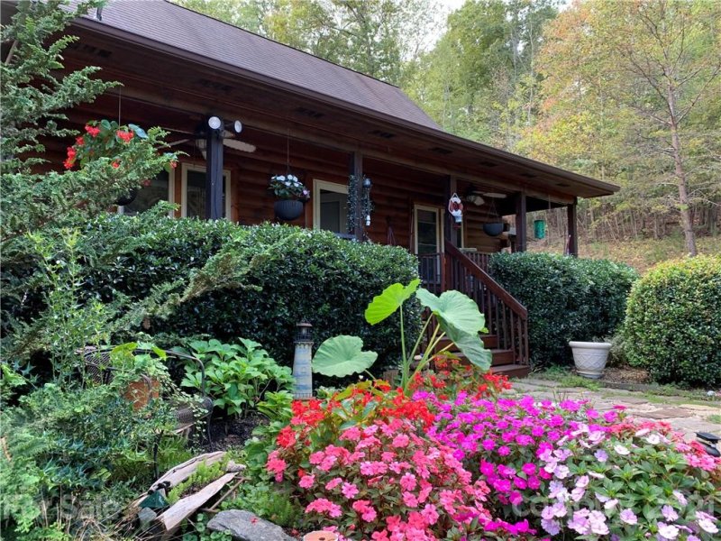 Property image 2 at 350 Cross Ridge Drive, Rutherfordton, NC 28139