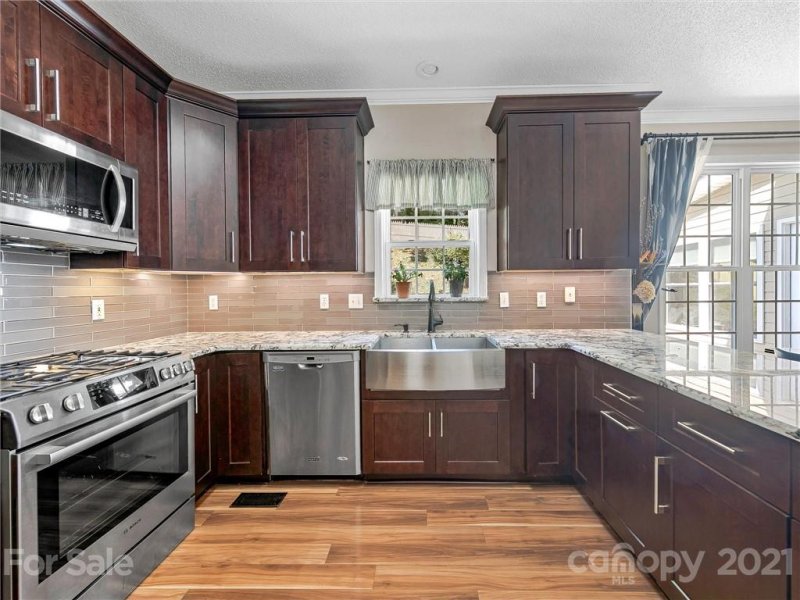 Property image 4 at 109 N Wintergarden Road, Fletcher, NC 28732