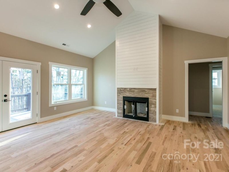 Property image 5 at 30 Grizzly Drive, Leicester, NC 28748