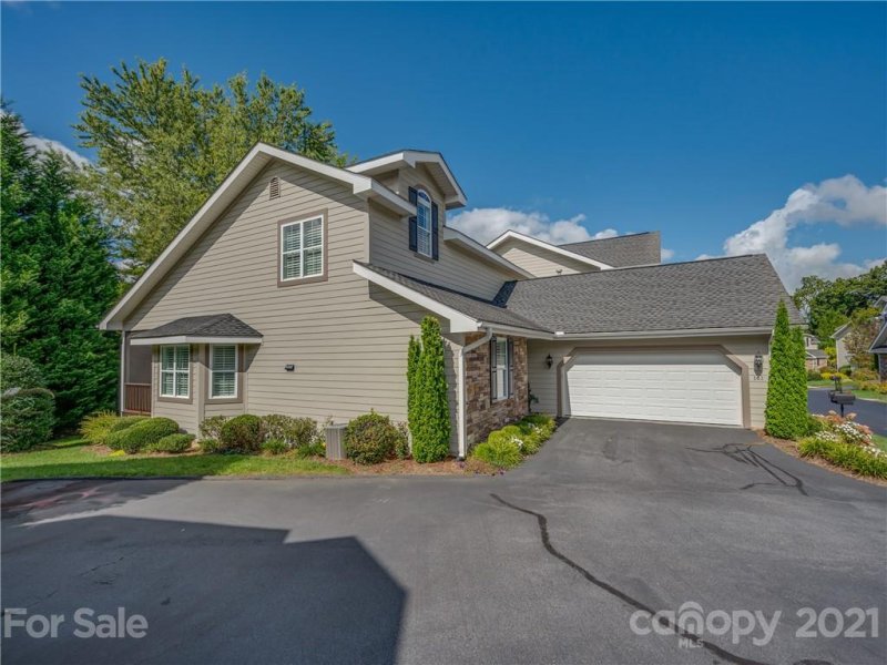 Property image 5 at 161 Towne Place Drive, Hendersonville, NC 28792