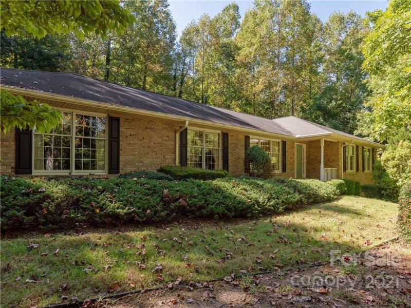 Property image 3 at 3 Sunningdale Drive, Flat Rock, NC 28731