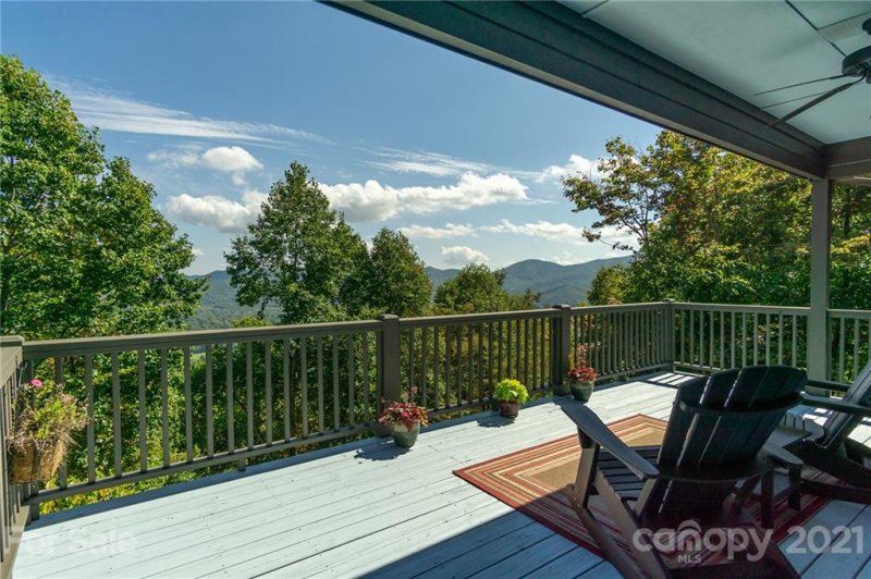 Property image 2 at 323 Pinnacle Drive, Black Mountain, NC 28711