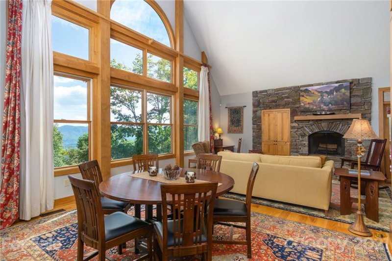 Property image 3 at 323 Pinnacle Drive, Black Mountain, NC 28711