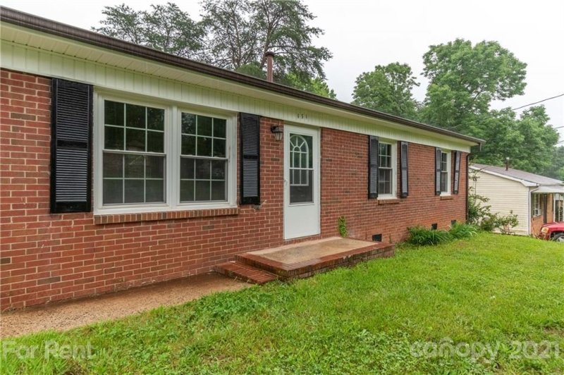 Property image 2 at 654 Dundeen Drive, Gastonia, NC 28052