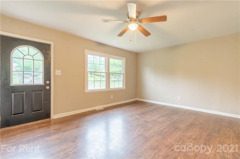 Property image 4 at 654 Dundeen Drive, Gastonia, NC 28052