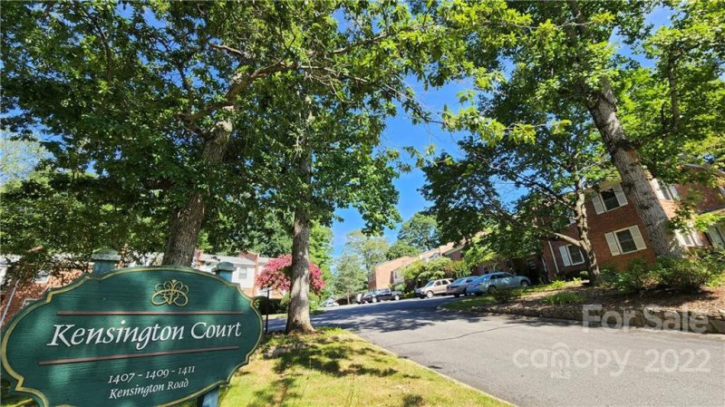 Property image 3 at 1407 Kensington Road, Hendersonville, NC 28791