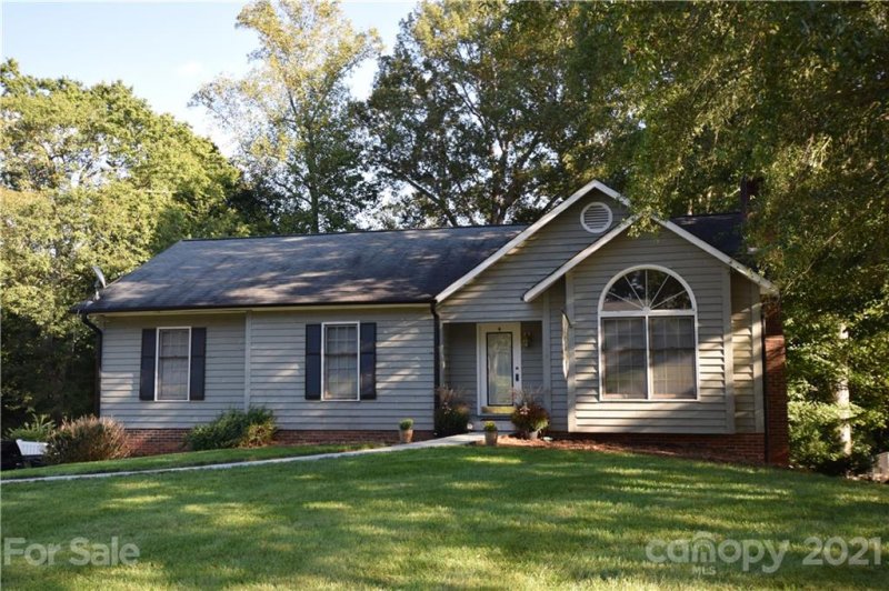 1163 Hidden Creek Circle