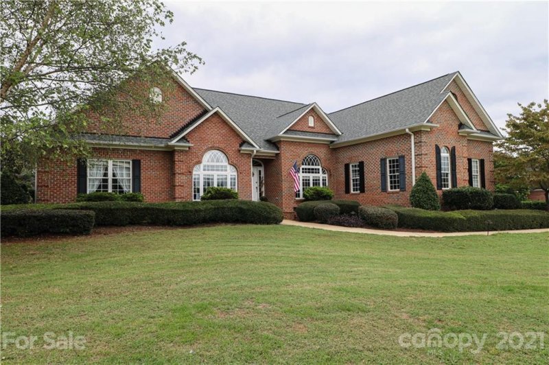 Property image 4 at 103 Lakefield Court, Cherryville, NC 28021