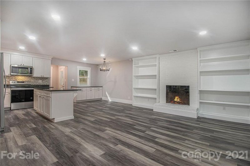 Property image 4 at 8340 Barncliff Road, Charlotte, NC 28227