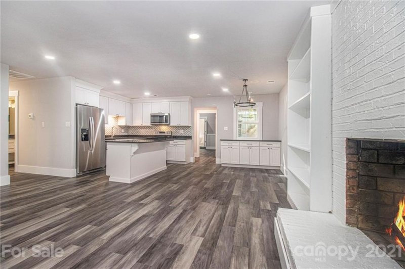 Property image 5 at 8340 Barncliff Road, Charlotte, NC 28227