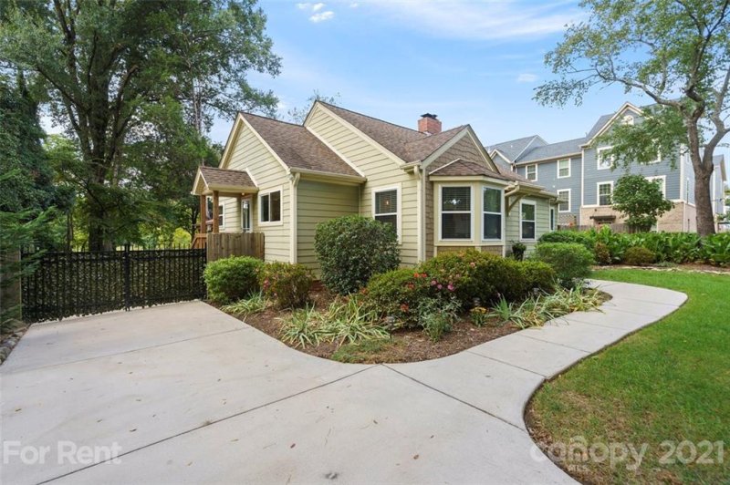 Property image 2 at 1501 Lyon Court, Charlotte, NC 28205