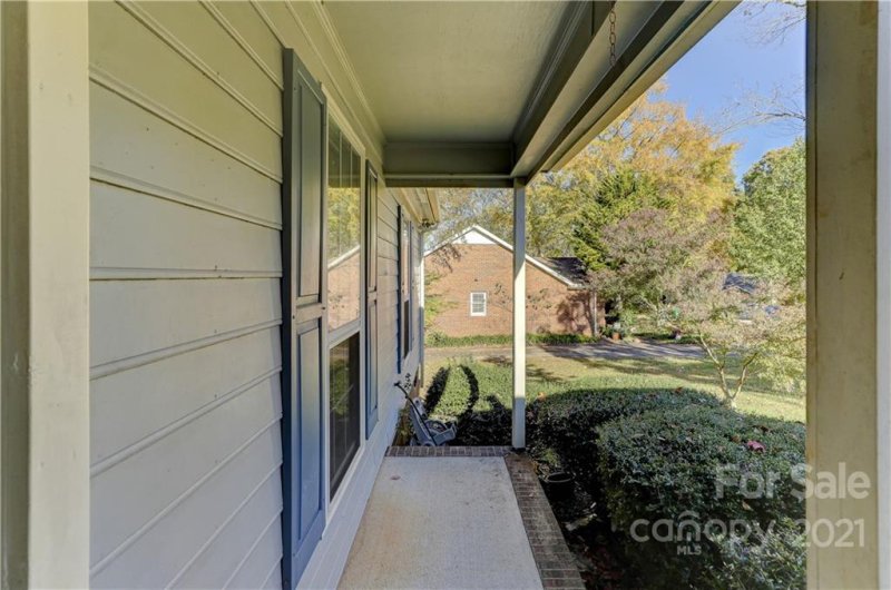 Property image 5 at 5926 Scots Bluff Drive, Charlotte, NC 28227