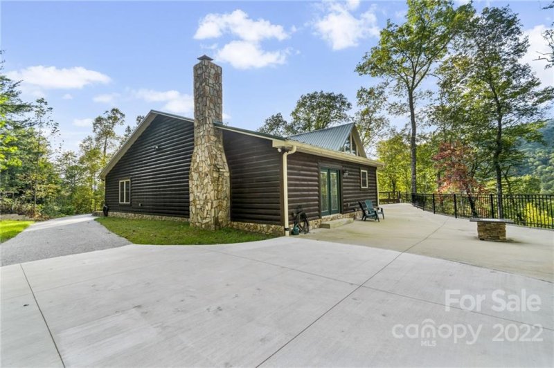 Property image 5 at 212 Jonathan Lane, Marion, NC 28752