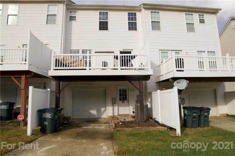 Property image 4 at 981 Tiger Lane, Charlotte, NC 28262