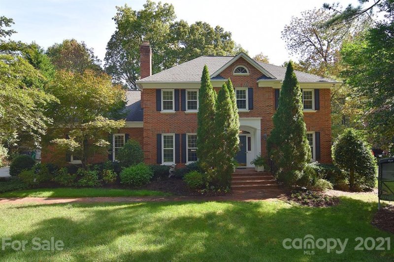 6909 Cameron Glen Drive