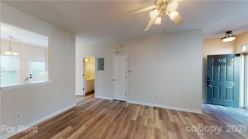 Property image 2 at 5545 Seths Drive, Charlotte, NC 28269