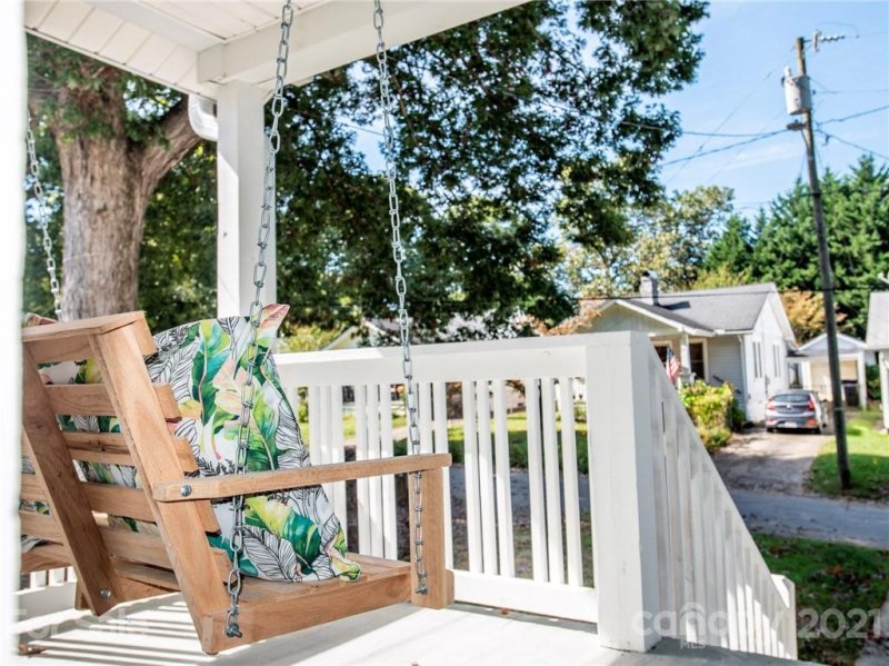 Property image 3 at 26 Oteen Park Place, Asheville, NC 28805