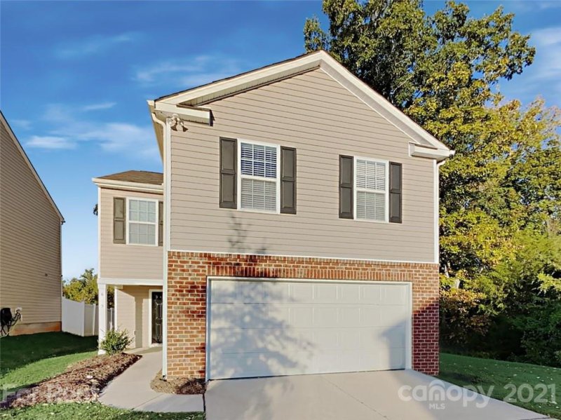 6415 Maple Creek Court