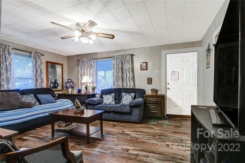 Property image 4 at 3013 Oakwood Drive, Gastonia, NC 28052