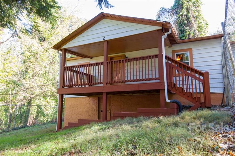 Property image 4 at 2 Arbutus Road, Asheville, NC 28805