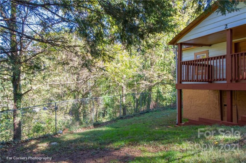 Property image 5 at 2 Arbutus Road, Asheville, NC 28805