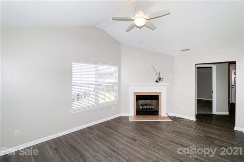 Property image 3 at 934 Back Bay Court, Kannapolis, NC 28083