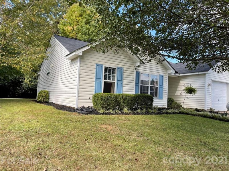 Property image 3 at 6832 Ayrshire Glen Place, Charlotte, NC 28273