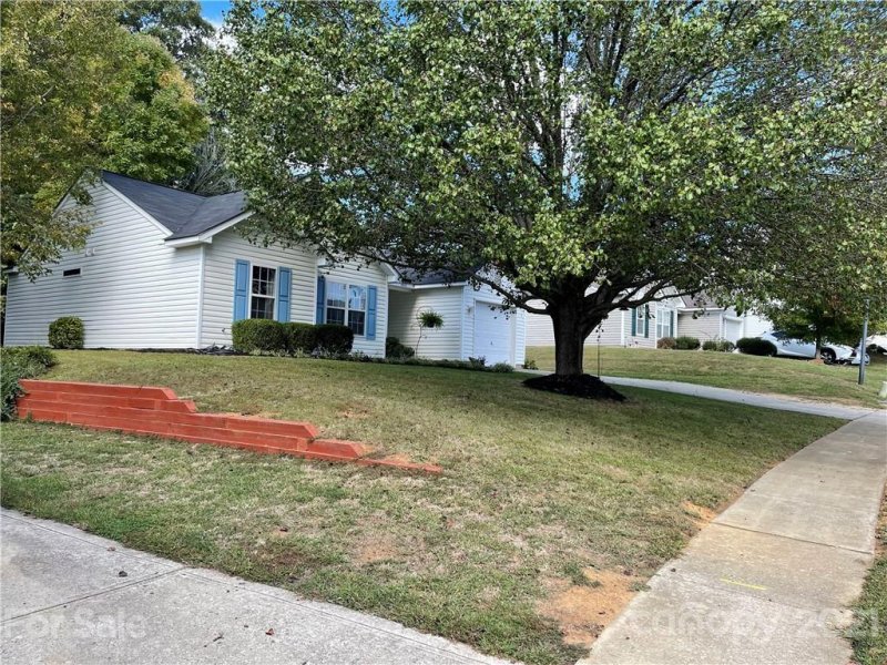 Property image 5 at 6832 Ayrshire Glen Place, Charlotte, NC 28273