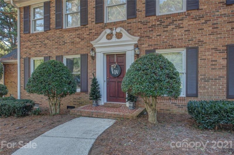 Property image 2 at 1324 Heatherloch Drive, Gastonia, NC 28054