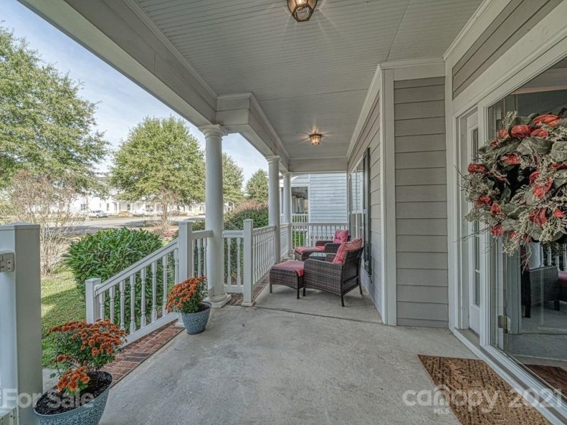 Property image 3 at 19834 Davidson Concord Road, Davidson, NC 28036