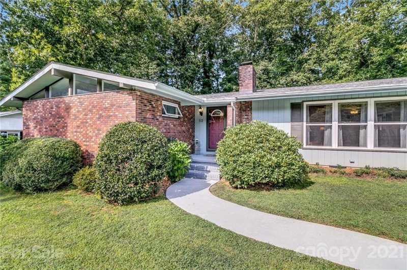 Property image 4 at 82 N Greenwood Forest Drive, Etowah, NC 28729