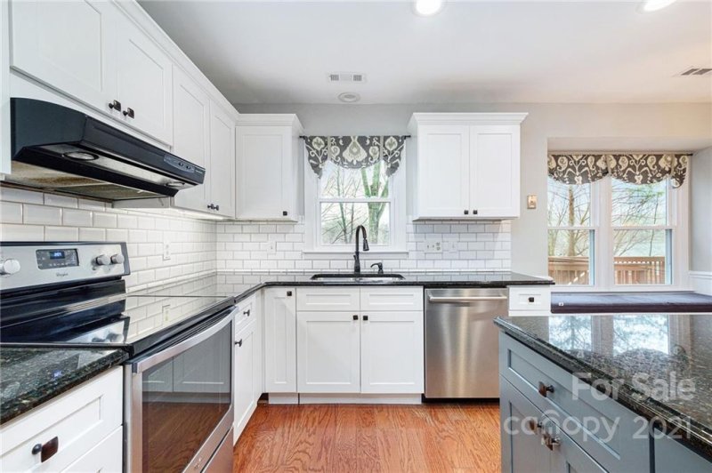 Property image 2 at 9923 Tealridge Lane, Charlotte, NC 28277