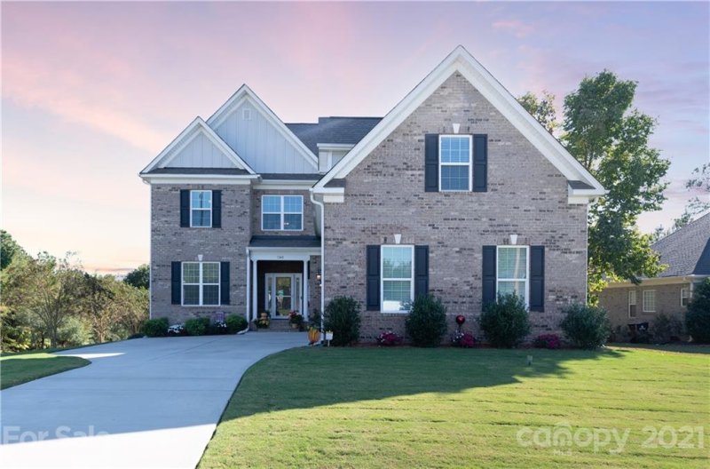 1248 Harbor Town Place