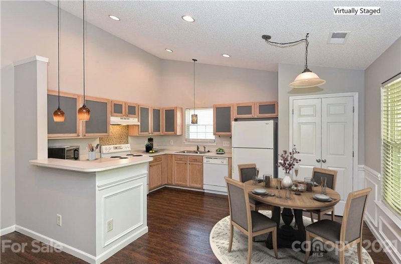 Property image 4 at 219 Woodlynn Drive, Charlotte, NC 28214