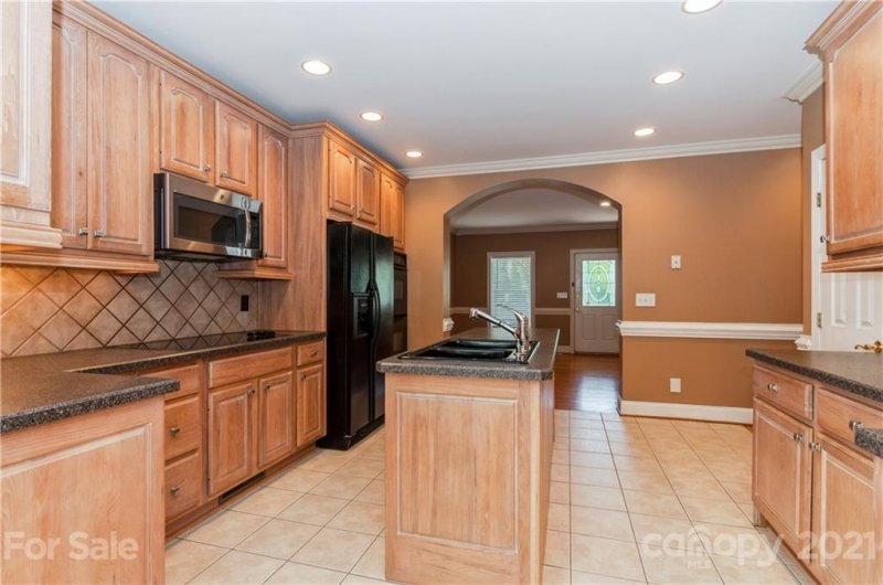 Property image 4 at 2545 Rea Road, Charlotte, NC 28226