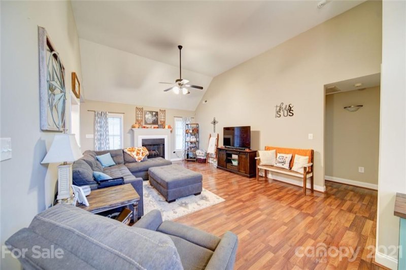 Property image 5 at 538 Scarlet Leaf Lane, Oakboro, NC 28129