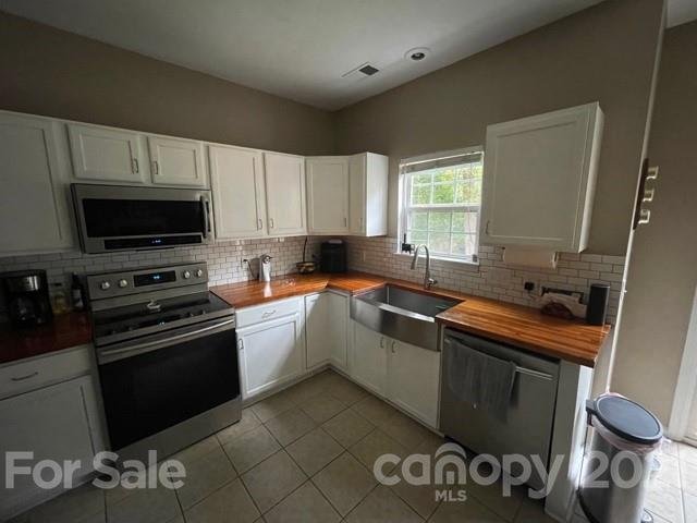 Property image 3 at 9506 Nettle Drive, Charlotte, NC 28216