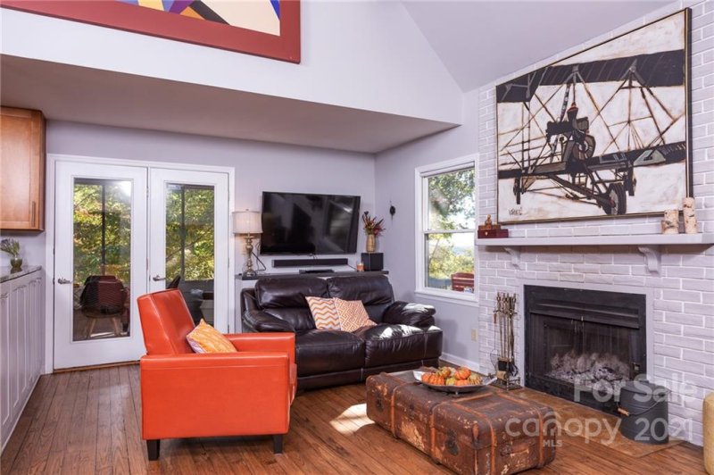 Property image 4 at 318 Garden Lane, Lake Lure, NC 28746