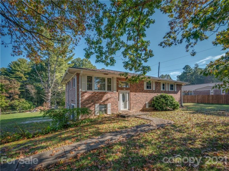Property image 2 at 454 Beach Drive, Hendersonville, NC 28792