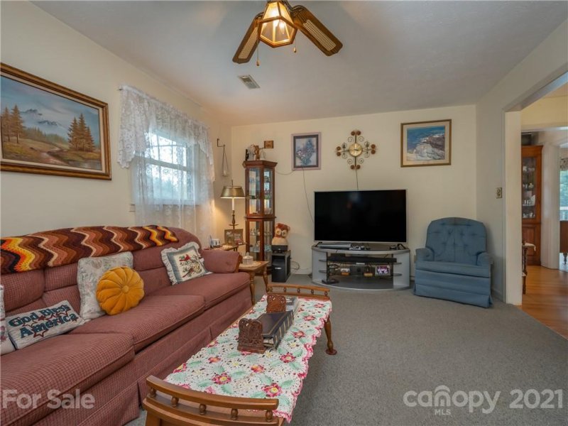 Property image 5 at 454 Beach Drive, Hendersonville, NC 28792