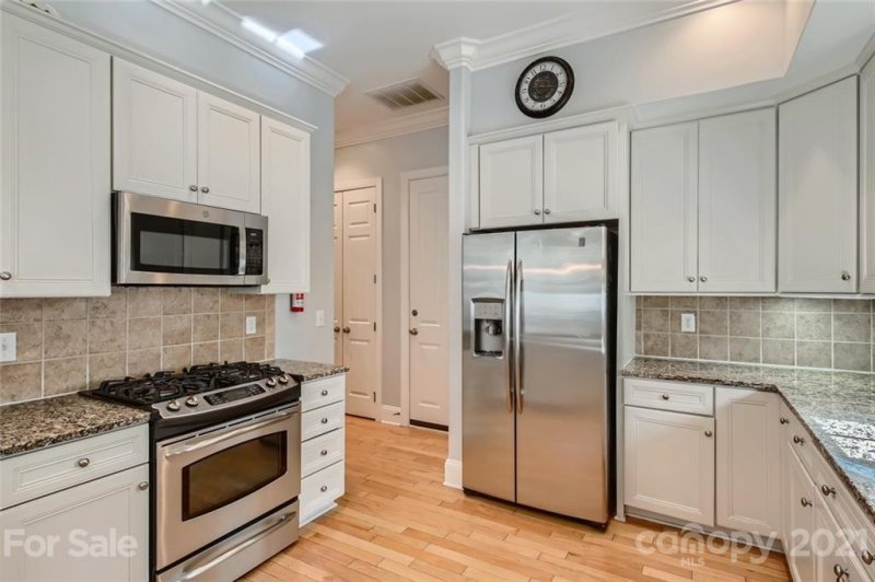 Property image 4 at 4140 Belle Meade Circle, Belmont, NC 28012