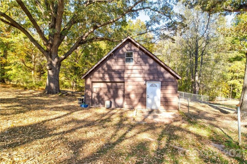 Property image 5 at 2010 Luckadoo Road, Fort Mill, SC 29715