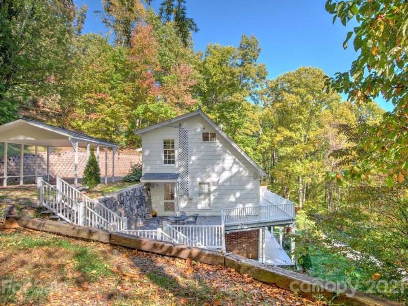 Property image 3 at 135 Layfield Drive, Waynesville, NC 28786