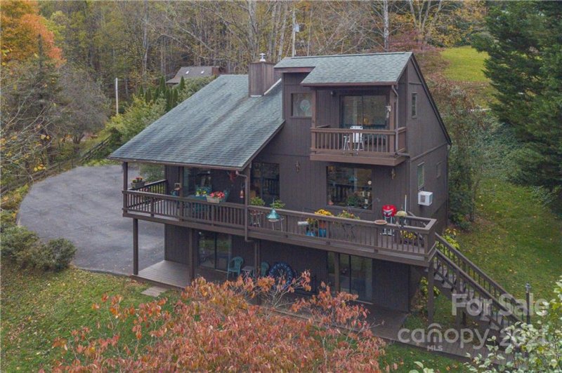 911 Mountain Lake Drive