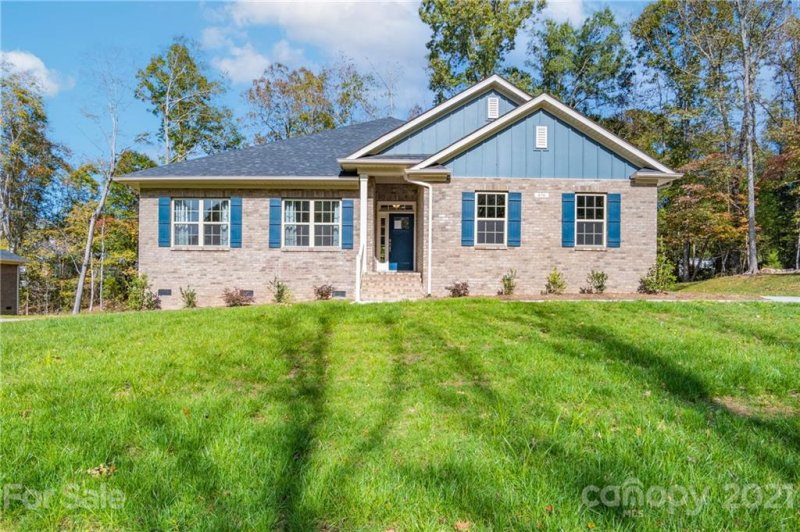 Property image 2 at 876 Hardin Street, Lancaster, SC 29720