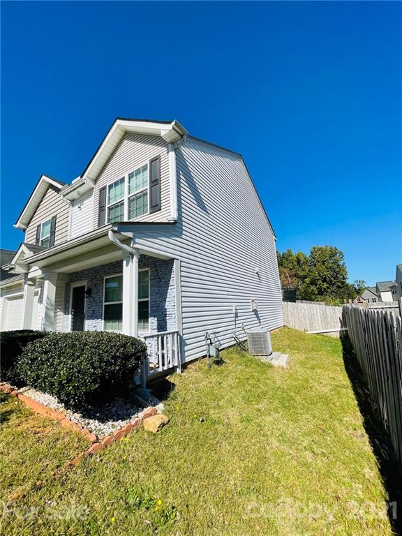 Property image 5 at 5233 Kyliglen Lane, Charlotte, NC 28216