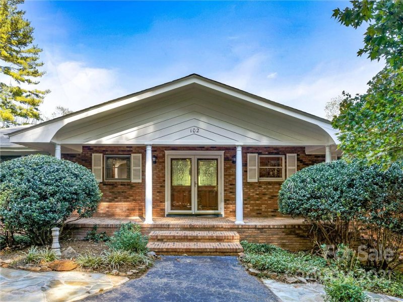 Property image 2 at 102 Ashley Circle, Asheville, NC 28805