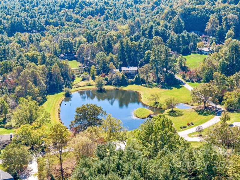 Property image 5 at 102 Ashley Circle, Asheville, NC 28805