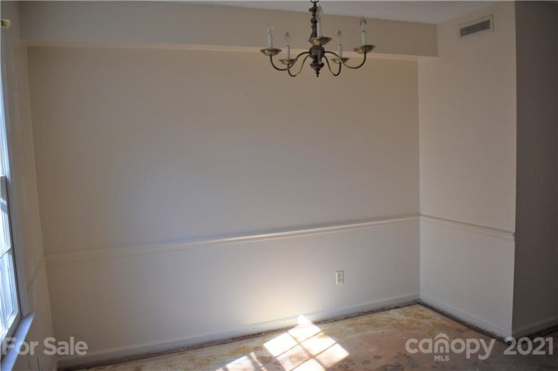 Property image 5 at 921 Nottingham Drive, Gastonia, NC 28054
